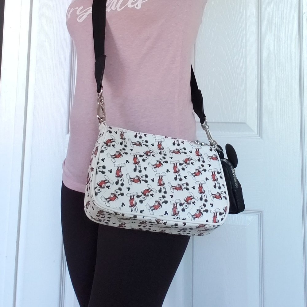 💝 Disney Mickey Mouse Weekender Monogram Bundle. - Picture 8 of 8